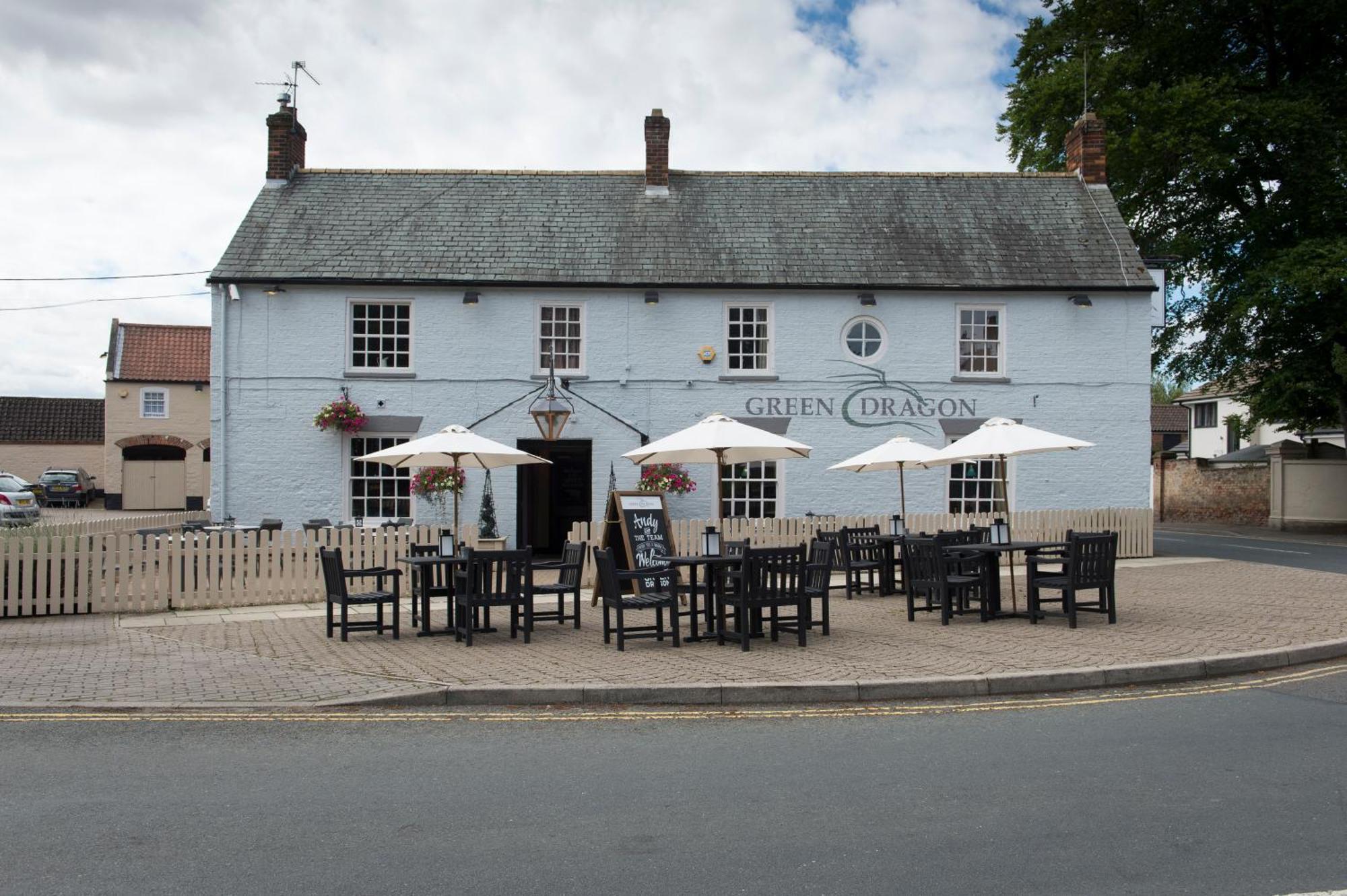 Green Dragon, Welton By Marston'S Inns South Cave Exterior foto